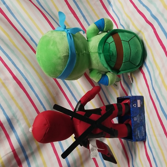 10in Deadpool TMNT plush - Picture 3 of 3